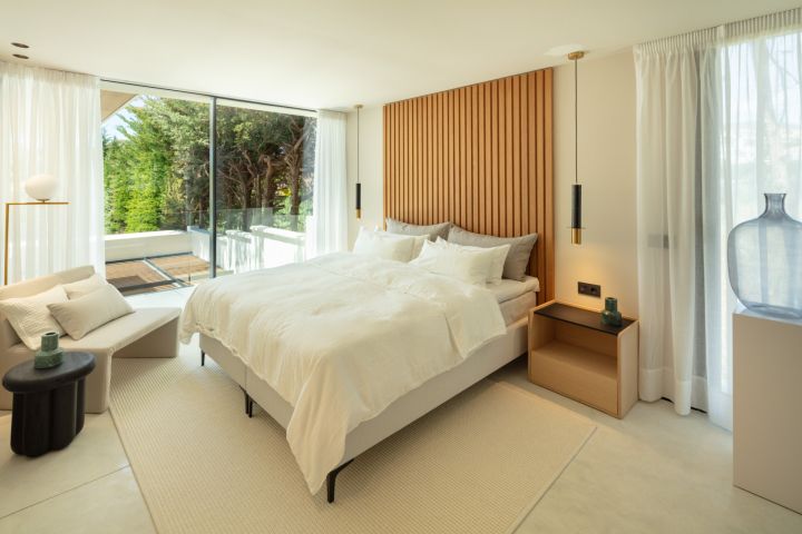 Auriga 1 - Fascinating Villa in the Golf Valley