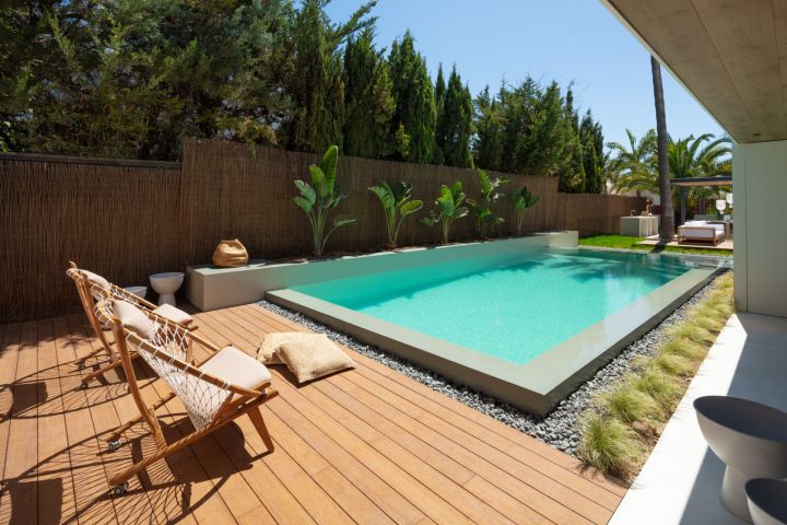 Auriga 1 - Fascinating Villa in the Golf Valley