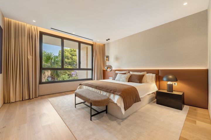 Skyvilla 6 - Impressive Duplex in Epic Marbella by Fendi Casa