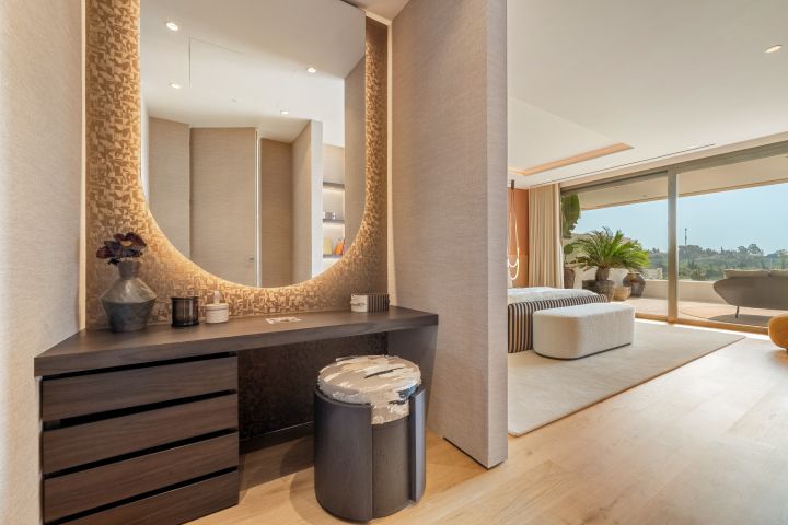 Skyvilla 6 - Impressive Duplex in Epic Marbella by Fendi Casa