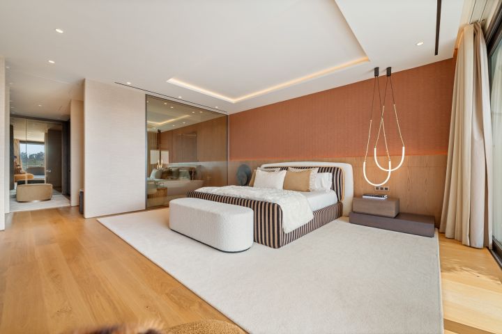 Skyvilla 6 - Impressive Duplex in Epic Marbella by Fendi Casa