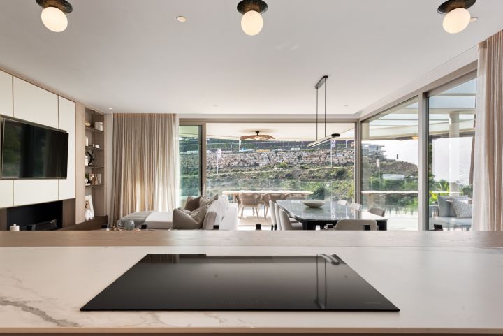 The View Apartment - Property with breathtaking panoramic views