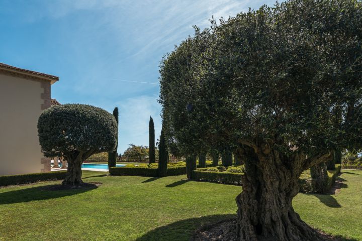 Villa Sinfonía - Grand domaine néoclassique à Sierra Blanca