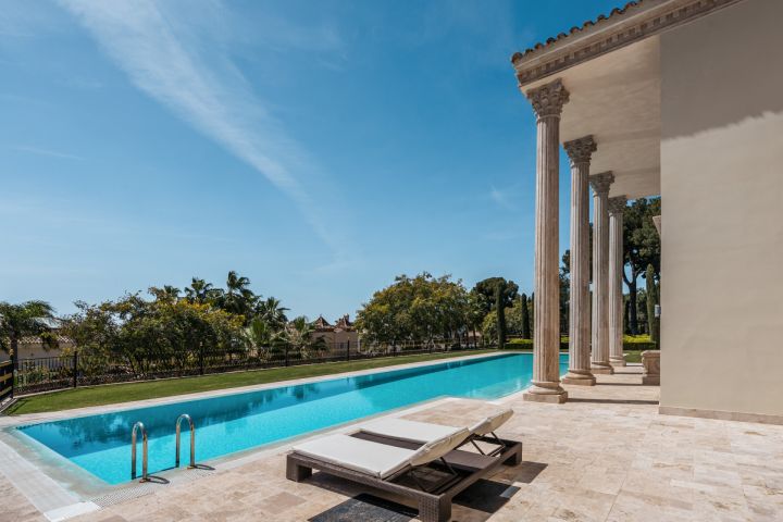 Villa Sinfonía - Grand domaine néoclassique à Sierra Blanca