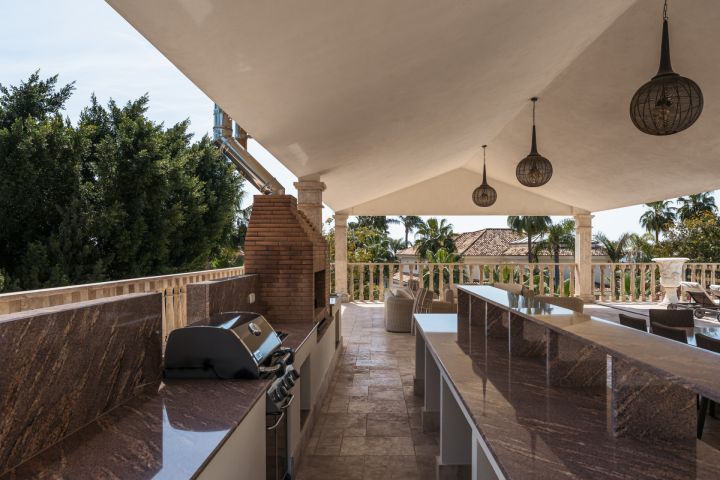 Villa Sinfonía - Grand domaine néoclassique à Sierra Blanca