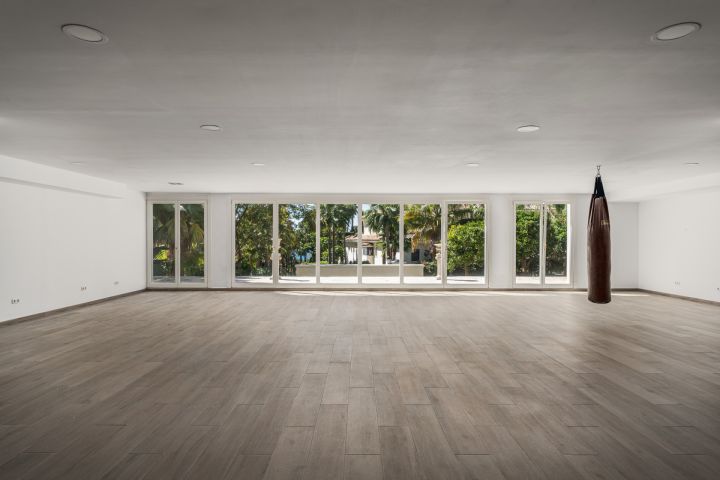 Villa Sinfonía - Grand domaine néoclassique à Sierra Blanca