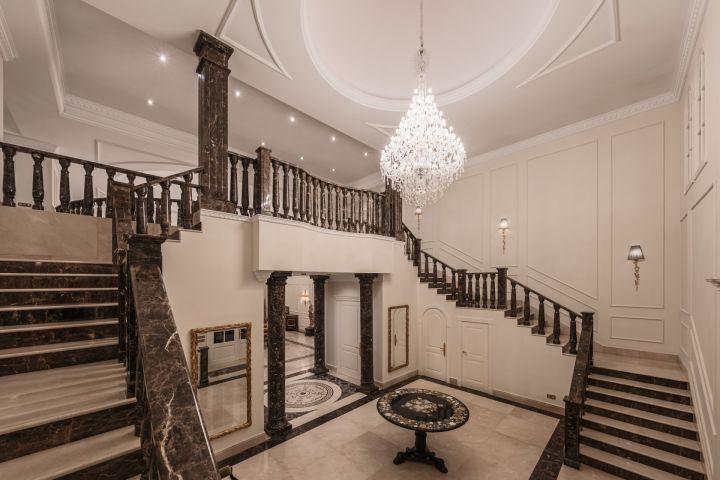 Villa Sinfonía - Grand domaine néoclassique à Sierra Blanca