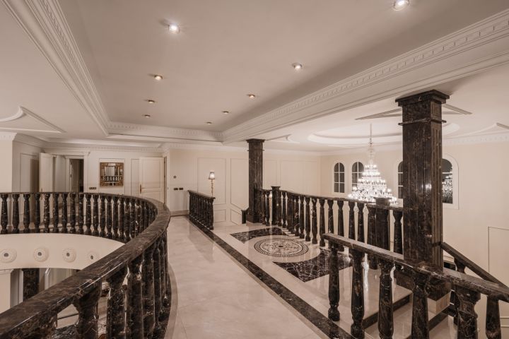 Villa Sinfonía - Grand domaine néoclassique à Sierra Blanca