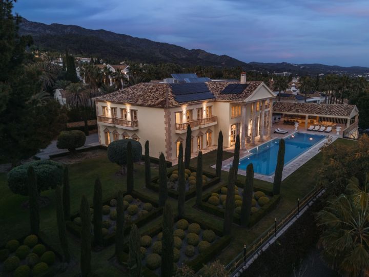 Villa Sinfonía - Grand domaine néoclassique à Sierra Blanca