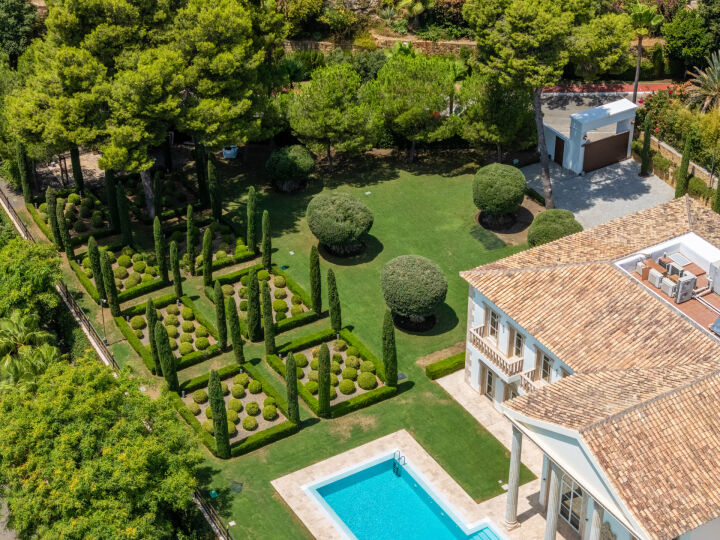 Villa Sinfonía - Majestuosa Villa Neoclásica en Sierra Blanca
