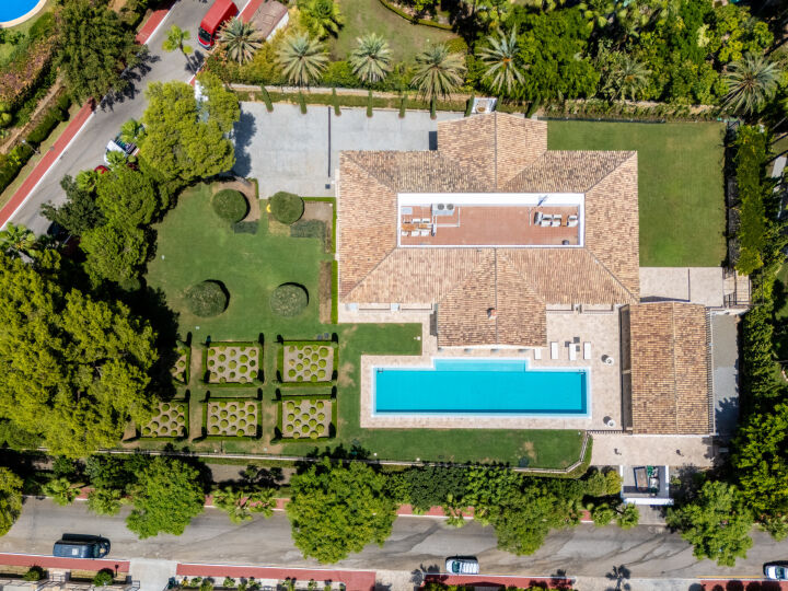 Villa Sinfonía - Majestuosa Villa Neoclásica en Sierra Blanca