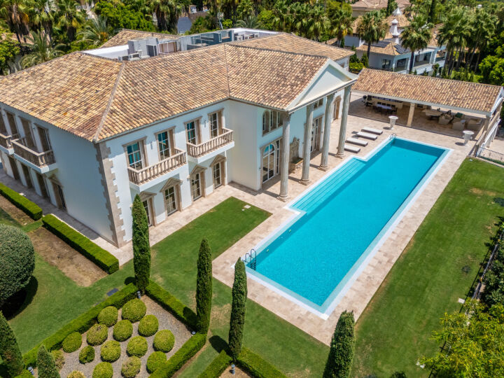 Villa Sinfonía - Majestuosa Villa Neoclásica en Sierra Blanca