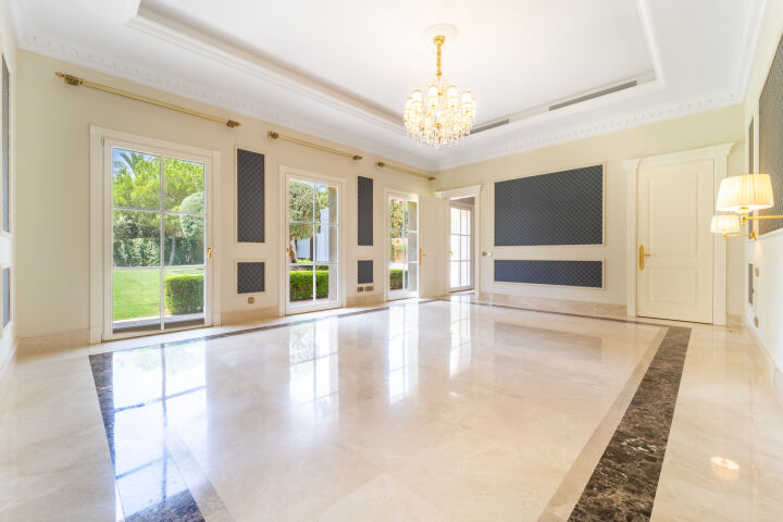 Villa Sinfonía - Majestuosa Villa Neoclásica en Sierra Blanca