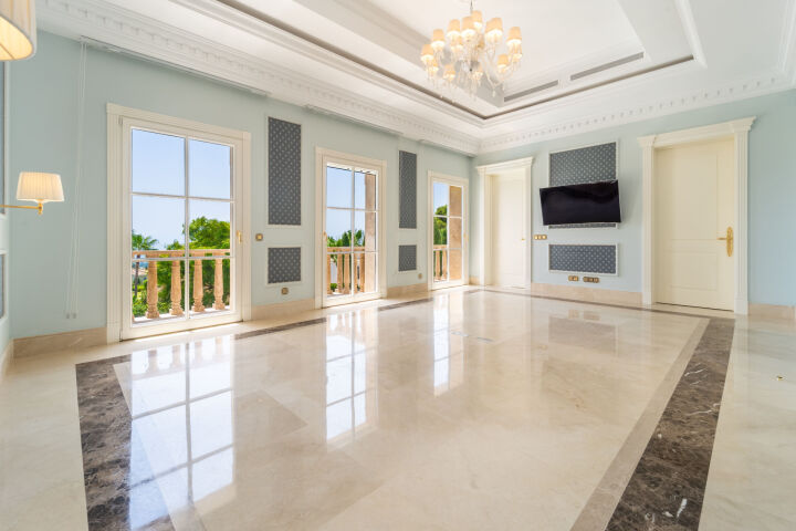 Villa Sinfonía - Majestuosa Villa Neoclásica en Sierra Blanca