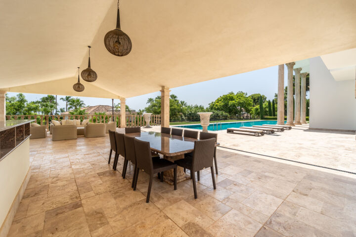 Villa Sinfonía - Grand domaine néoclassique à Sierra Blanca