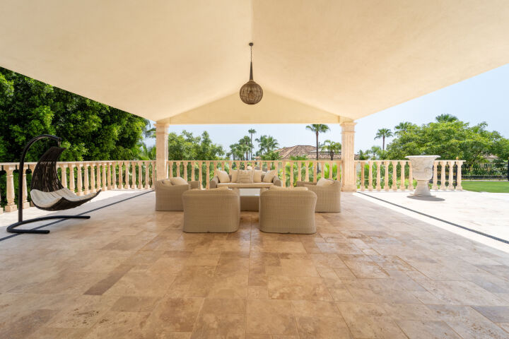 Villa Sinfonía - Majestuosa Villa Neoclásica en Sierra Blanca