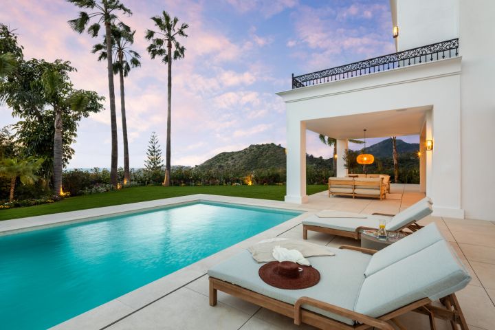 Villa Fortuna - Casa con Diseño Moderno en Los Arqueros