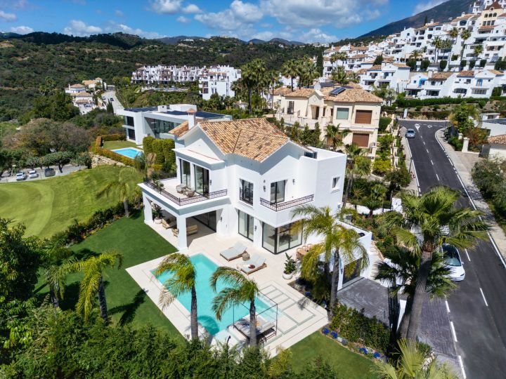 Villa Fortuna - Casa con Diseño Moderno en Los Arqueros