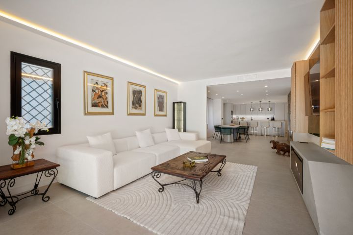 Apartment in King's Hills - Impressive Elegant Apartment