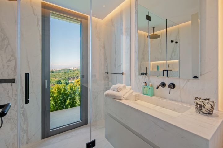 Rosario 430 - Stunning Property in Marbella East