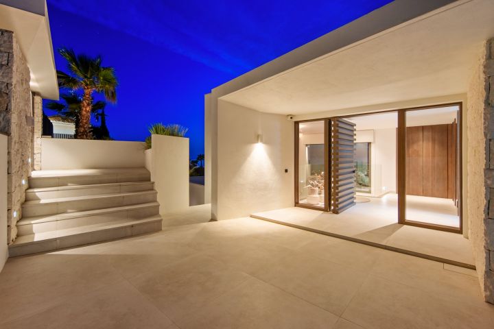 Rosario 430 - Stunning Property in Marbella East