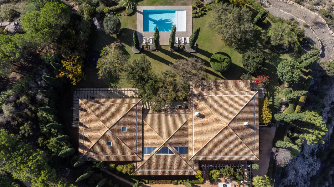 Villa Cypria - Elegante villa en comunidad prestigiosa