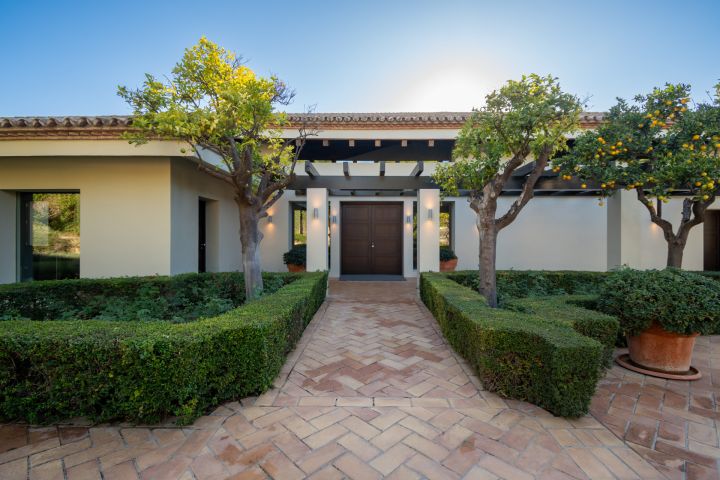 Villa en La Zagaleta - Elegante villa en comunidad prestigiosa