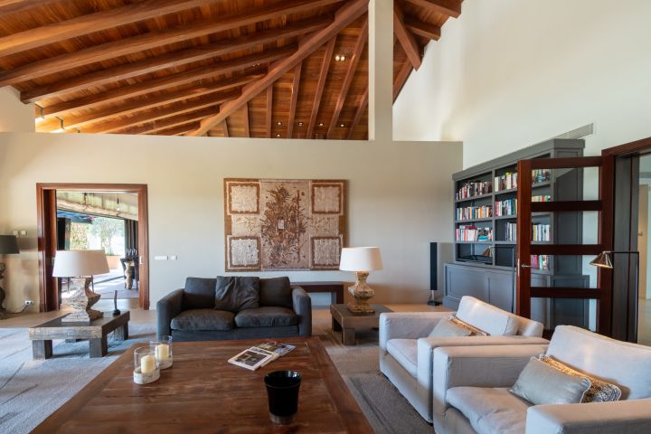 Villa en La Zagaleta - Elegante villa en comunidad prestigiosa