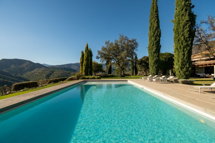 Villa in La Zagaleta - Elegant Villa in Prestigious Community