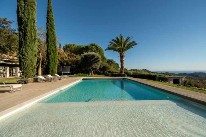 Villa en La Zagaleta - Elegante villa en comunidad prestigiosa