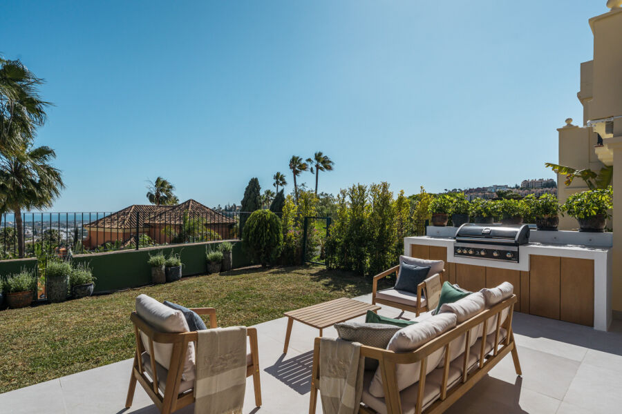 Townhouse Horizon - Adosado reformado con vistas al Mediterráneo en La Quinta, Benahavís
