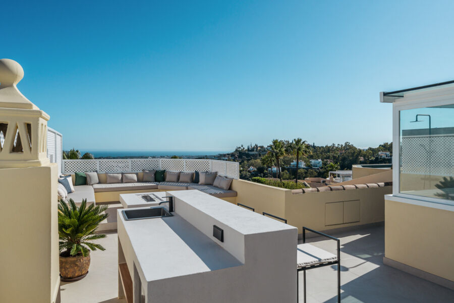Townhouse Horizon - Adosado reformado con vistas al Mediterráneo en La Quinta, Benahavís