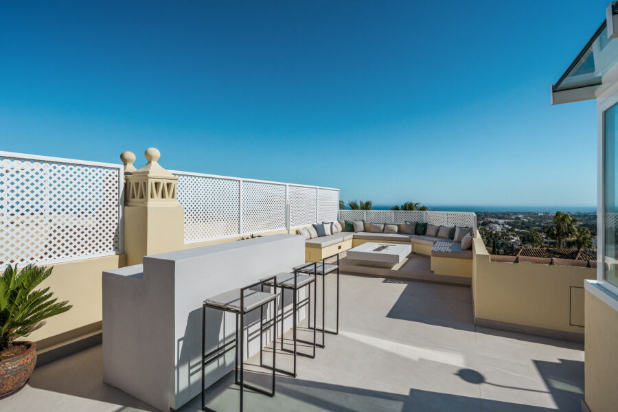 Townhouse Horizon - Adosado reformado con vistas al Mediterráneo en La Quinta, Benahavís