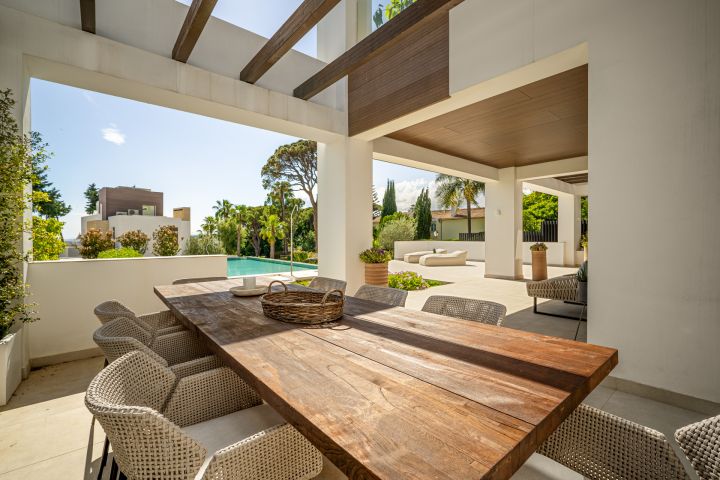 Villa Fuente - Unique Villa in a Gated Community