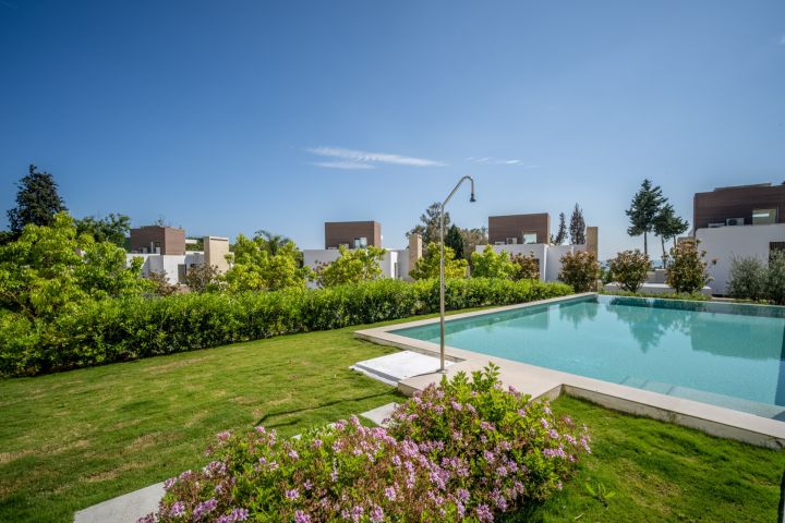 Villa Fuente - Unique Villa in a Gated Community