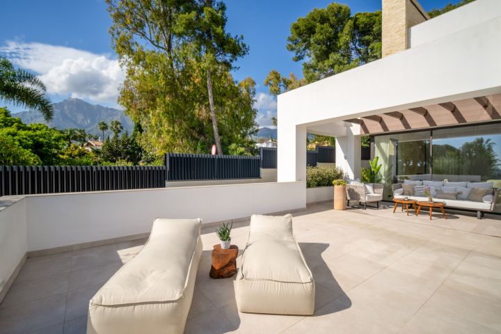 Villa Fuente - Unique Villa in a Gated Community