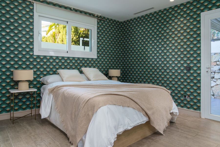Casa Gina - Modern Villa in Lower Nueva Andalucía