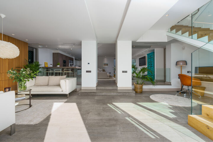 Casa Gina - Stylish Villa in a Gated Community