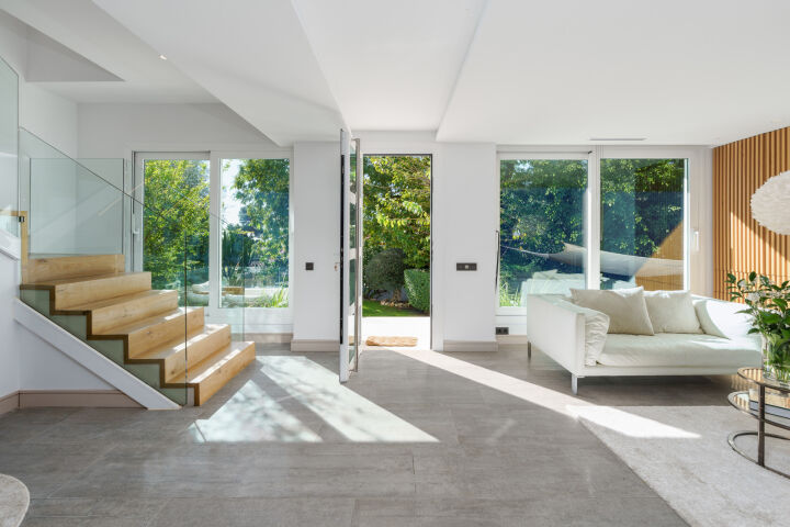 Casa Gina - Stylish Villa in a Gated Community