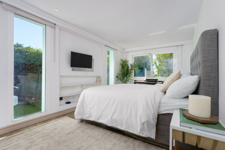 Casa Gina - Stylish Villa in a Gated Community