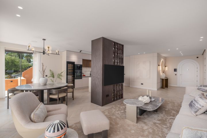 Apartment in La Cerquilla - Sophisticated Residence in Les Belvederes