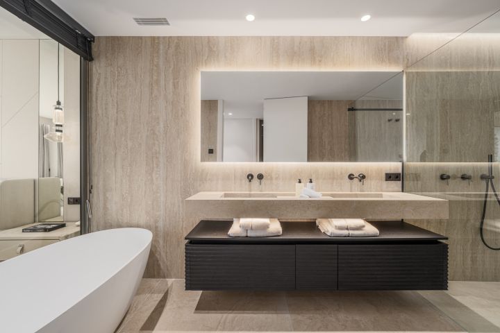 Apartment in La Cerquilla - Sophisticated Residence in Les Belvederes