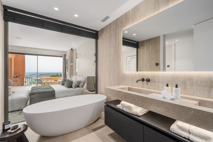 Apartment in La Cerquilla - Sophisticated Residence in Les Belvederes