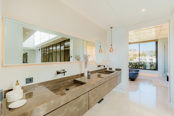 The Hills 12 - Marvelous Villa with Panoramic Views