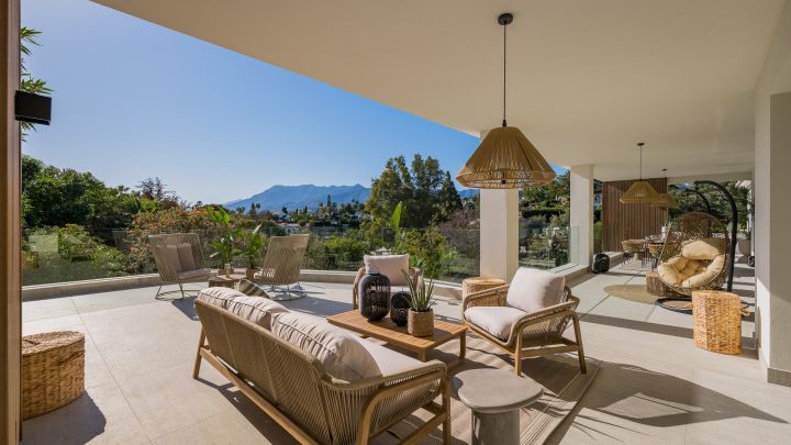Villa in El Rosario - A Refined Andalusian Masterpiece