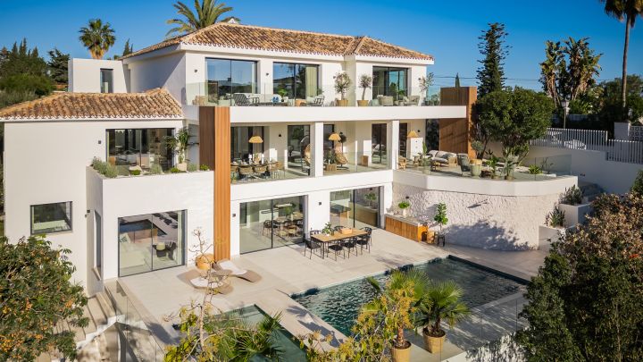 Villa in El Rosario - A Refined Andalusian Masterpiece