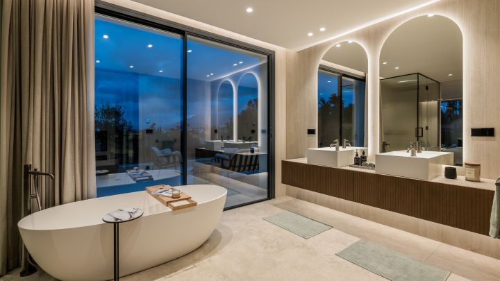 Villa à El Rosario - Une pièce maîtresse andalouse raffinée