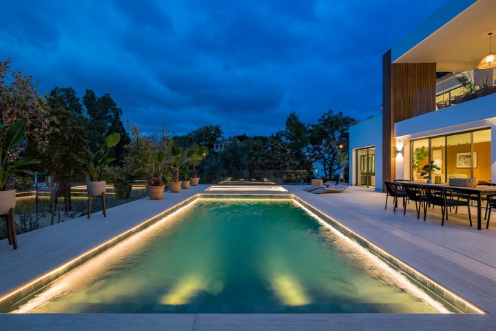 Villa à El Rosario - Une pièce maîtresse andalouse raffinée