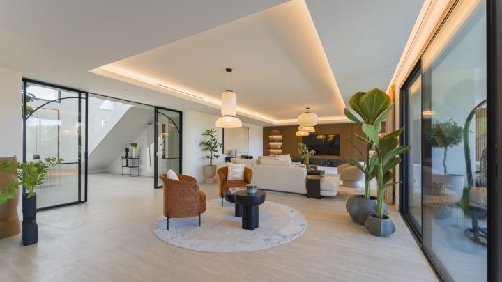 Villa in El Rosario - A Refined Andalusian Masterpiece