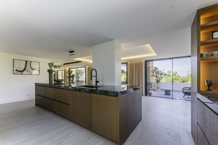 Villa in El Rosario - A Refined Andalusian Masterpiece